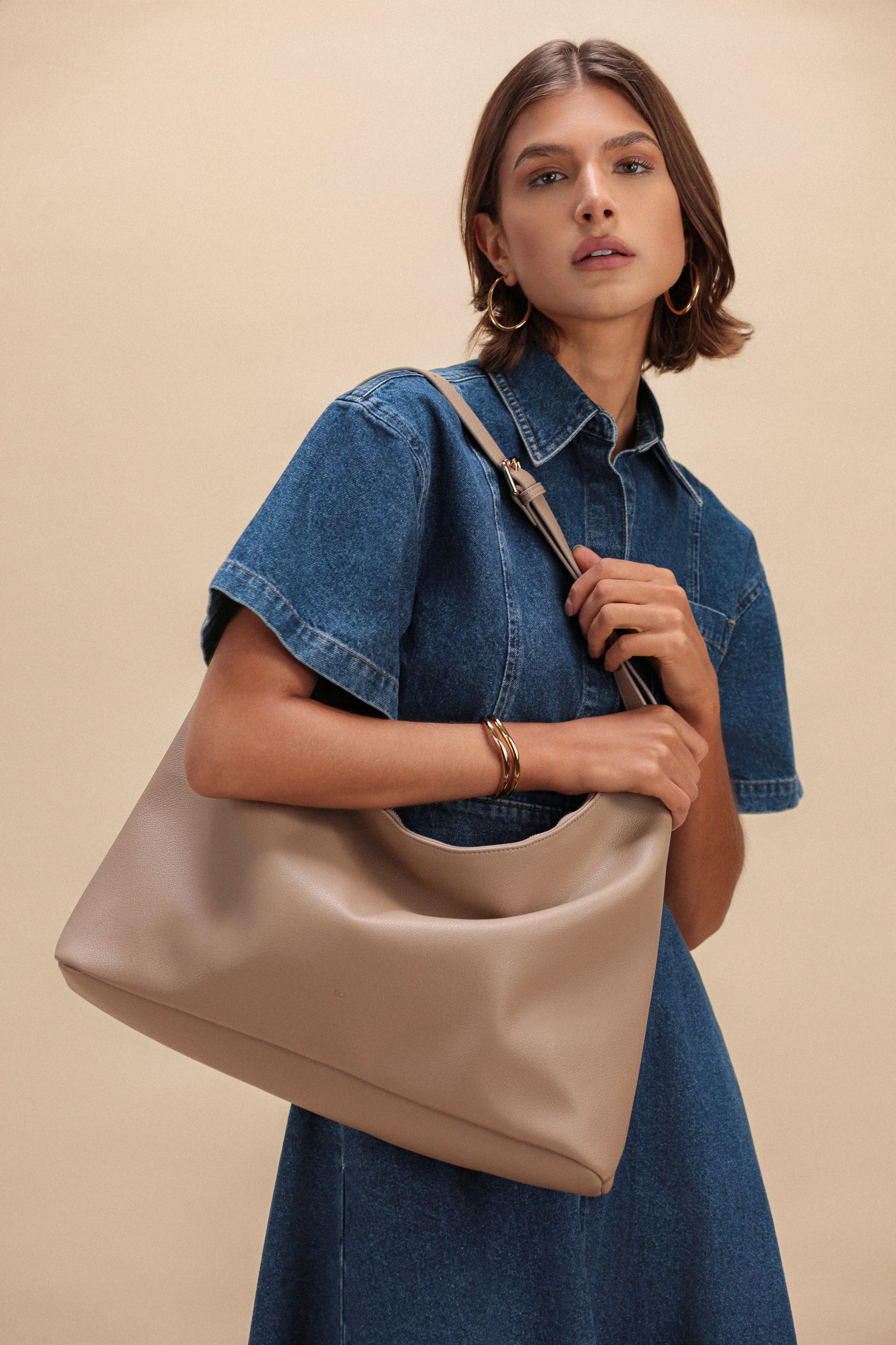 Triangle Bag – Taupe Pebble
