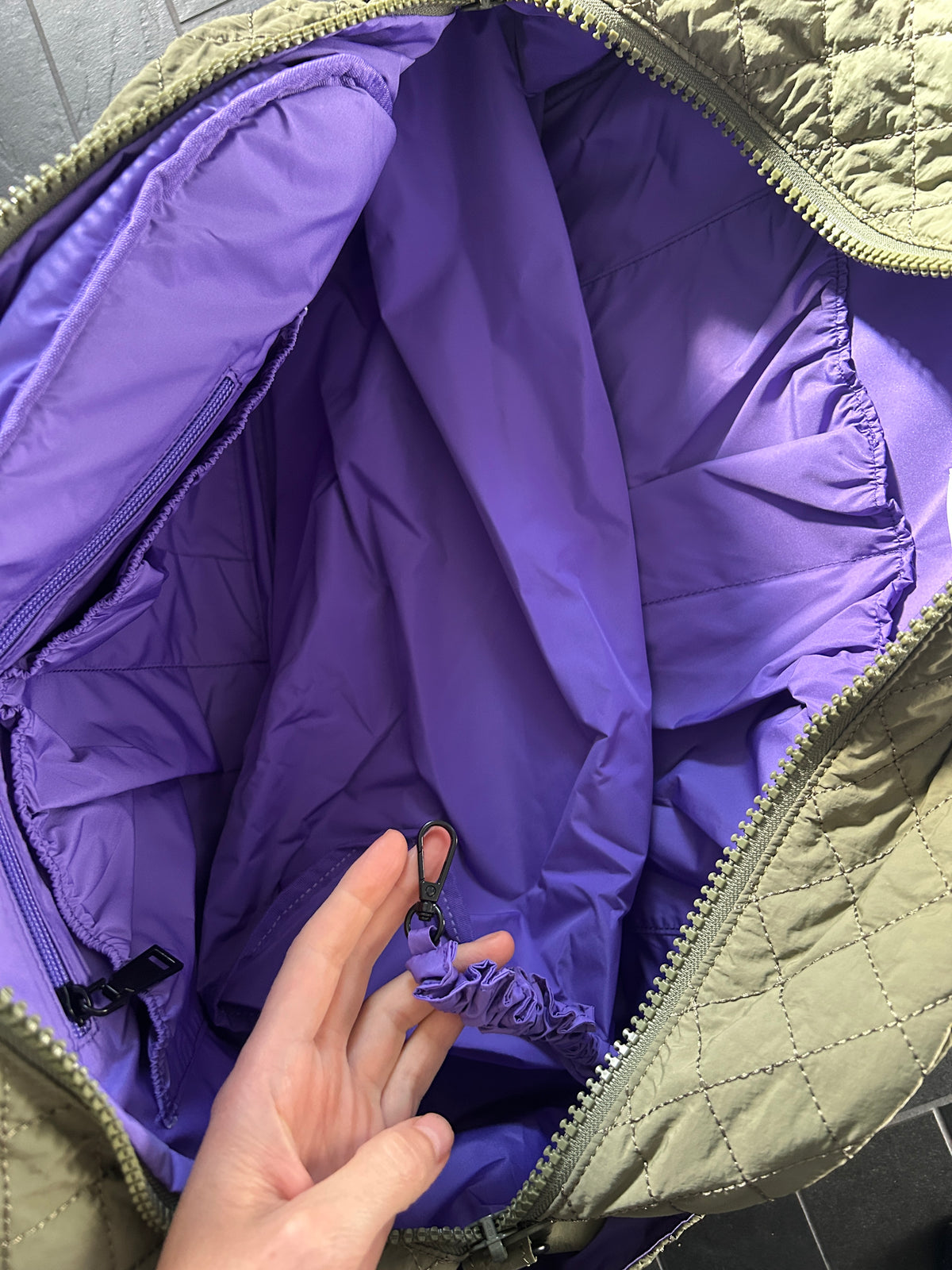 Front Pocket Duffle – Green (Sample)
