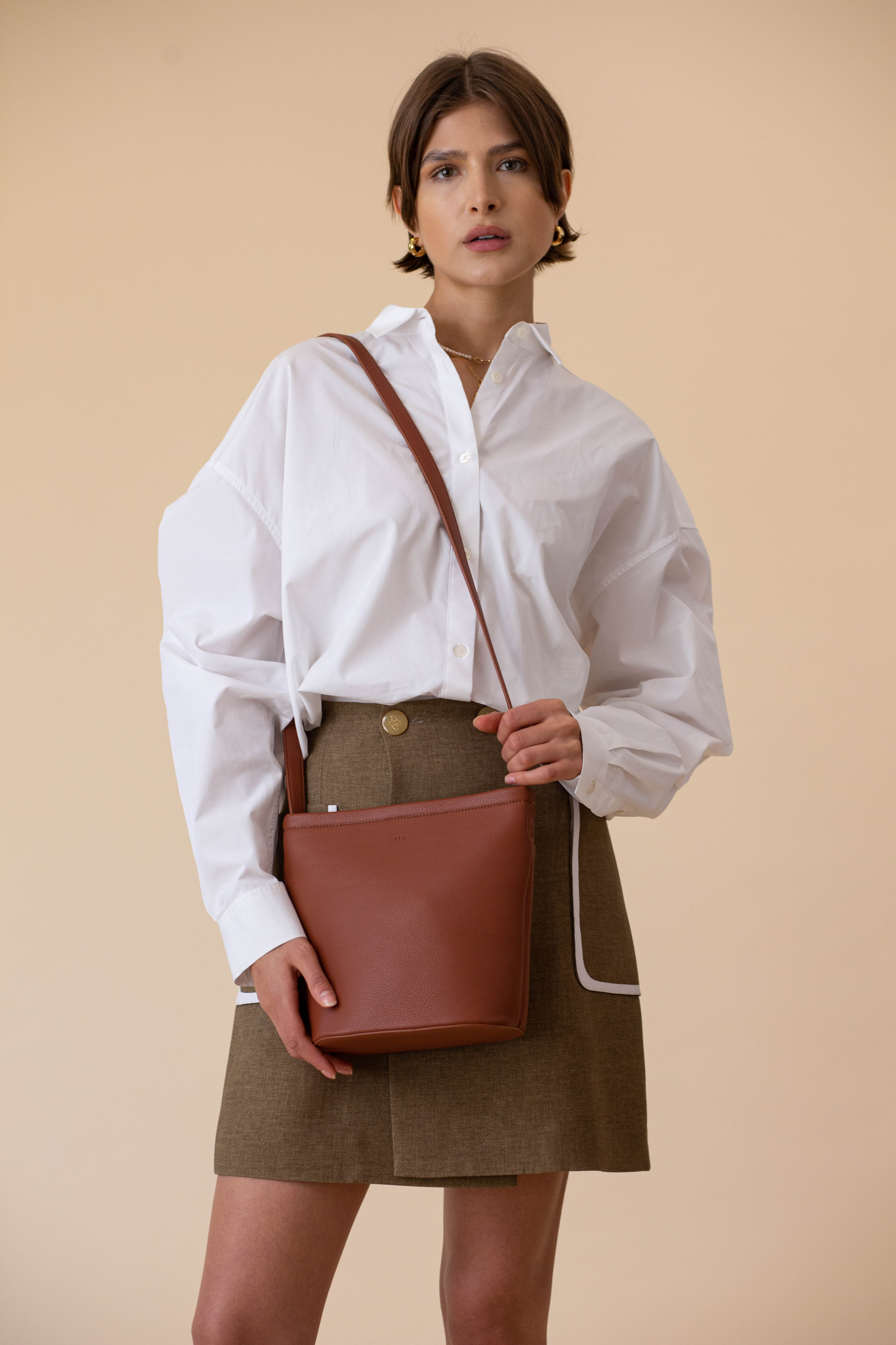 Mini Mia Bucket Bag - Walnut Pebble