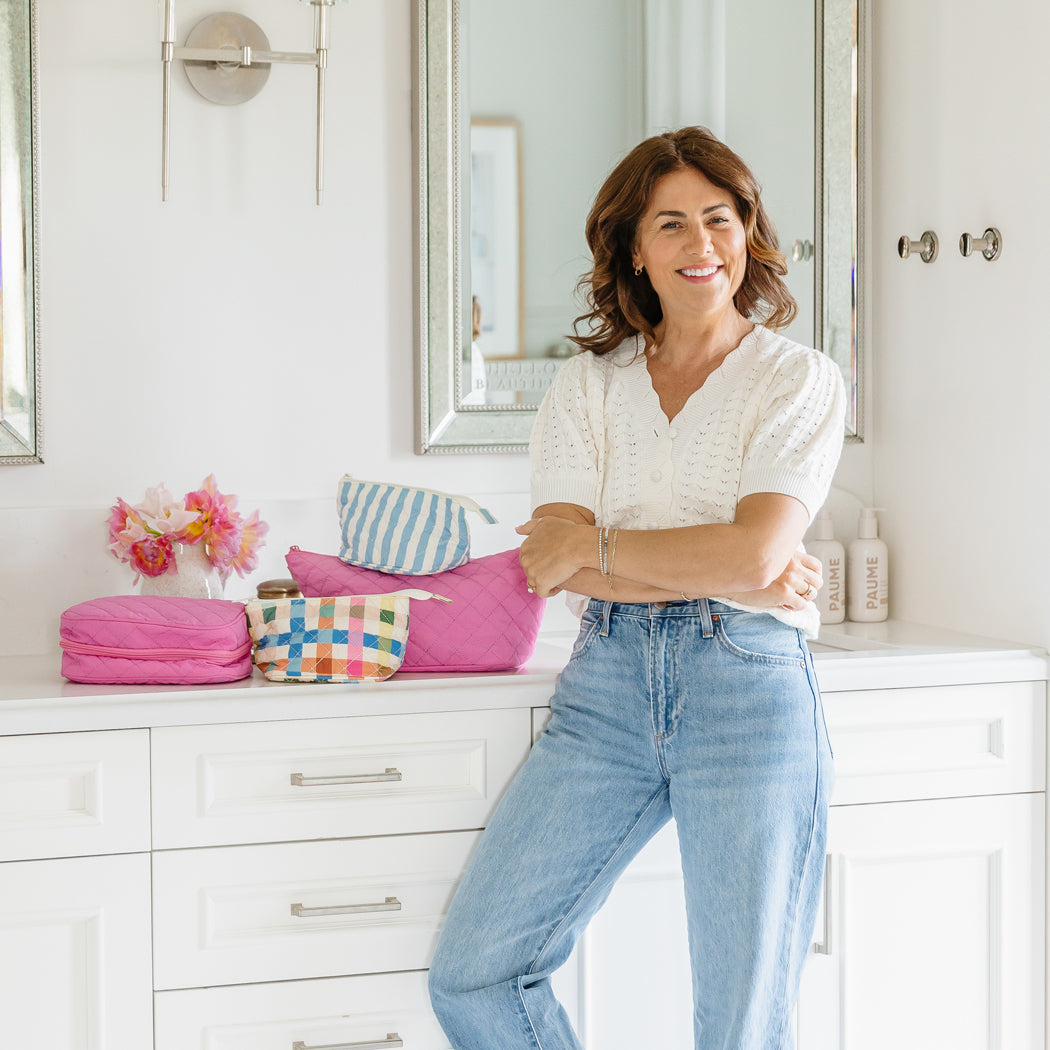 ela x Jillian Harris - Cosmetic Case - Pizzazz Pink