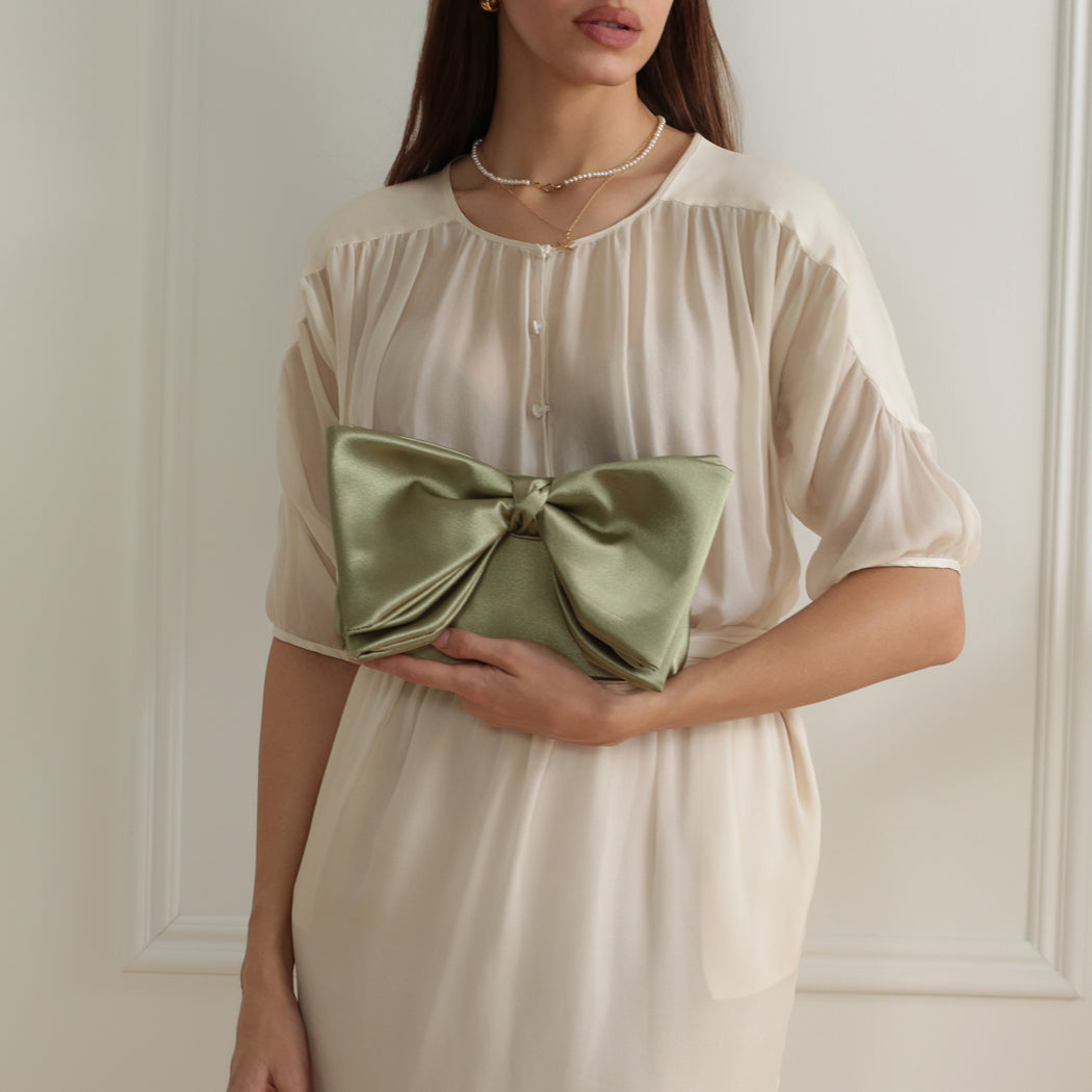 ela x Jillian Harris - Bow Clutch - Green
