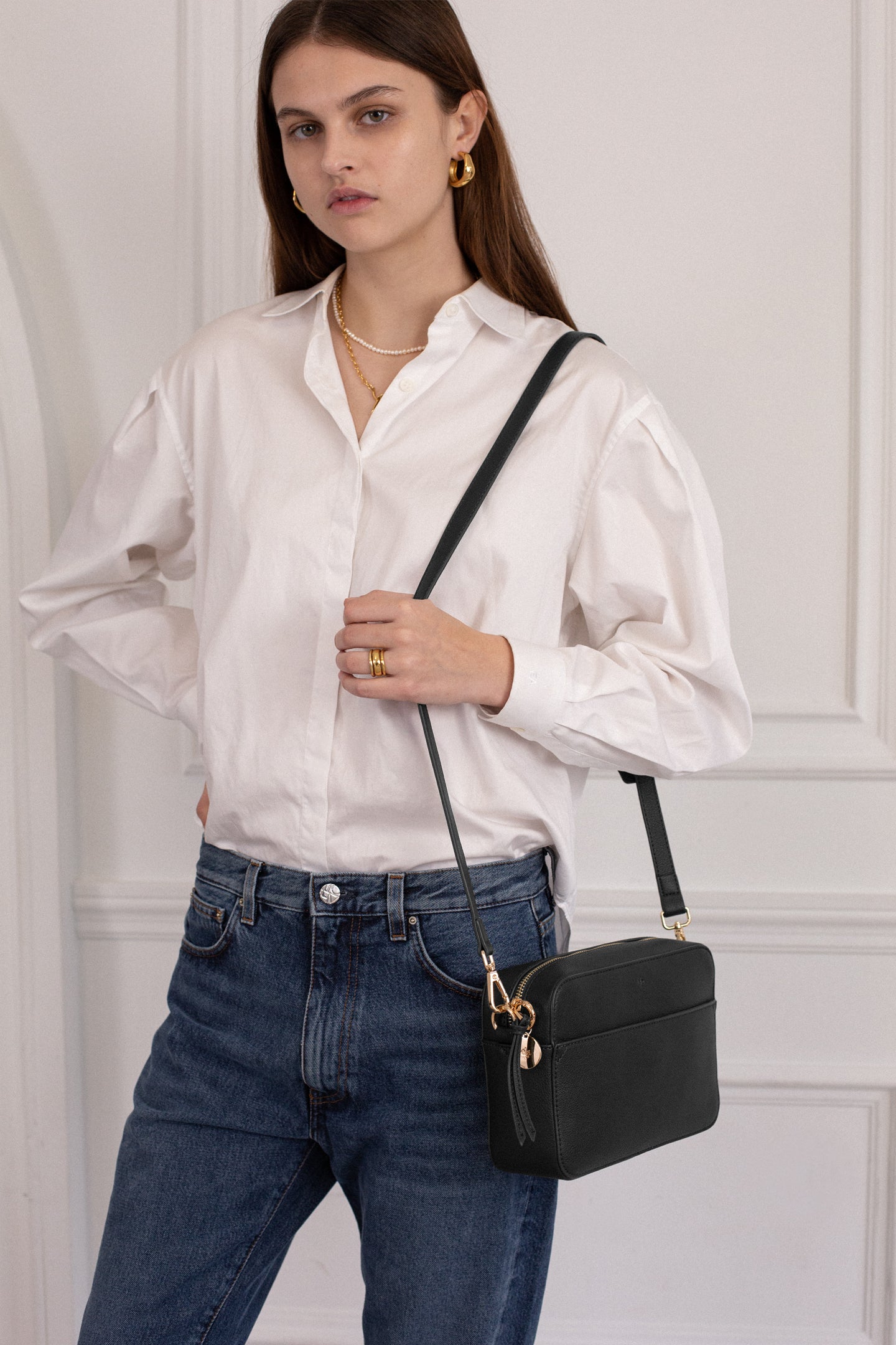 Bloom Bag – Black Pebble with Gold Hardware