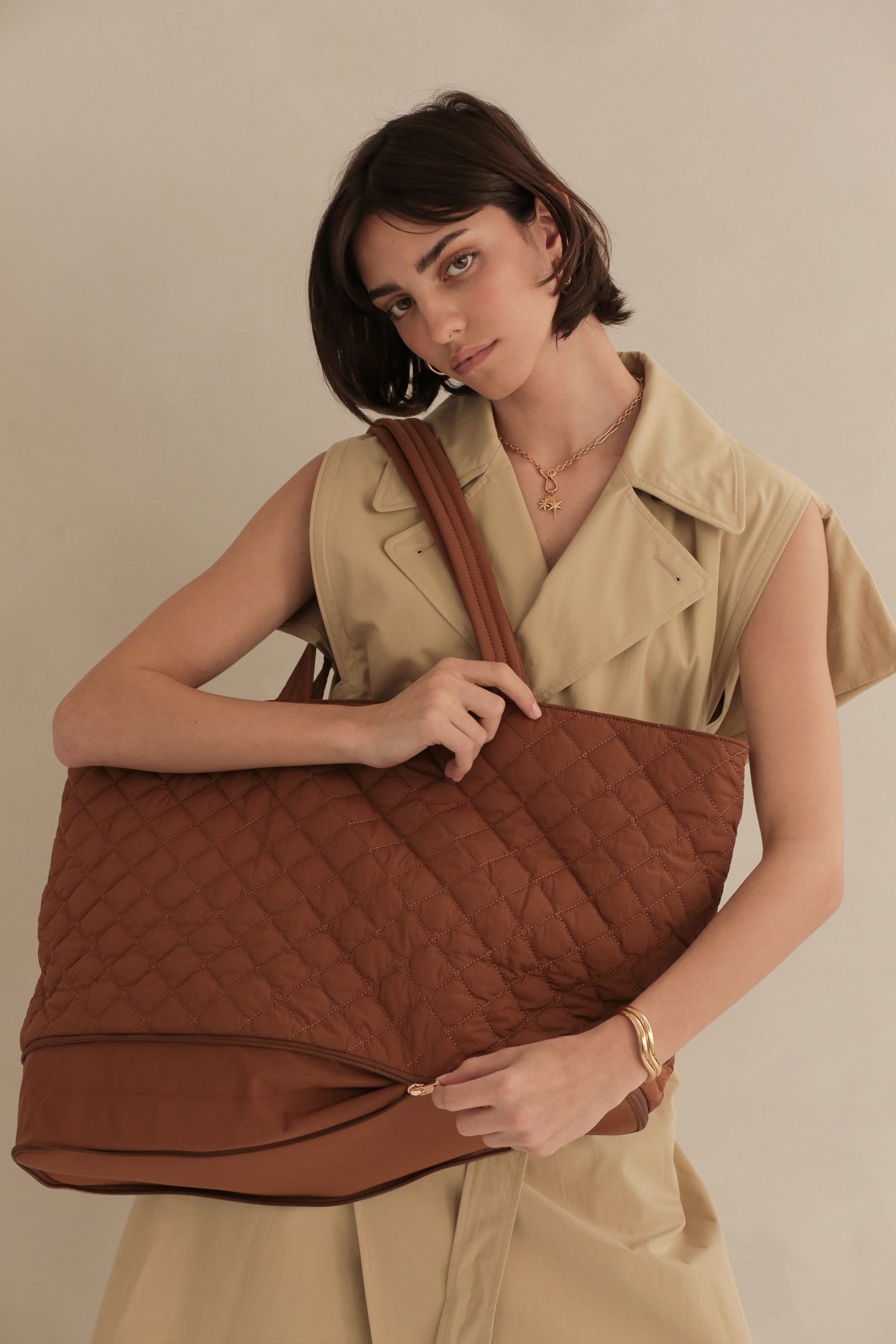 Quilted Expandable Tote –  Walnut