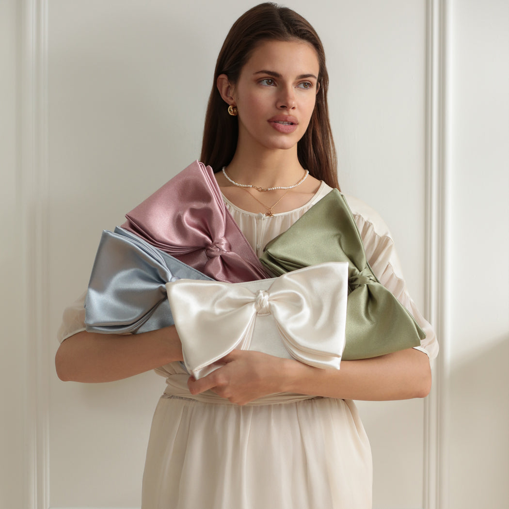 ela x Jillian Harris - Bow Clutch - Pink